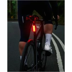 Feu Arrière Vélo Puissant LED 150 Lumens Blinder R-150 Knog -Accessoires De Vélo Soldes BlinderR150 knog