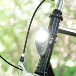 Eclairage Pour Vélo Sans Pile Avant Sur Cadre Nova Reelight 10 Eclairage Pour Vélo Sans Pile Avant Sur Cadre Nova Reelight -Accessoires De Vélo Soldes eclairage pour velo sans pile avant sur cadre nova reelight full 3