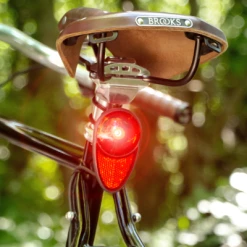 Eclairage Vélo Sans Pile Nova Reelight Sur Tige De Selle -Accessoires De Vélo Soldes eclairage velo sans pile nova reelight sur tige de selle full 5