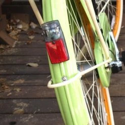 Ikzi Light Feu De Vélo Arrière Sur Garde Boue à Pile 9 Ikzi Light Feu De Vélo Arrière Sur Garde Boue à Pile -Accessoires De Vélo Soldes feu de velo arriere sur garde boue a pile full 3