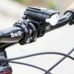 Feu Vélo Avant USB étanche NiteRider Swift 500 Lumens -Accessoires De Vélo Soldes feu velo avant usb etanche niterider swift 500 lumens full 3