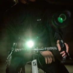 Lampe Vélo Avant Kryptonite Incite X6 60 Lux -Accessoires De Vélo Soldes lampe velo avant kryptonite incite x6 60 lux full 5